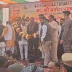 गाजियाबाद के शालीमार गार्डन में प्रेरणा स्थल का उद्घाटन करते उपमुख्यमंत्री बृजेश पाठक।