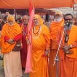 माघ मेले के शिविरों में फहराया गया तिरंगा, दंडी स्वामियों ने मनाया गणतंत्र दिवस