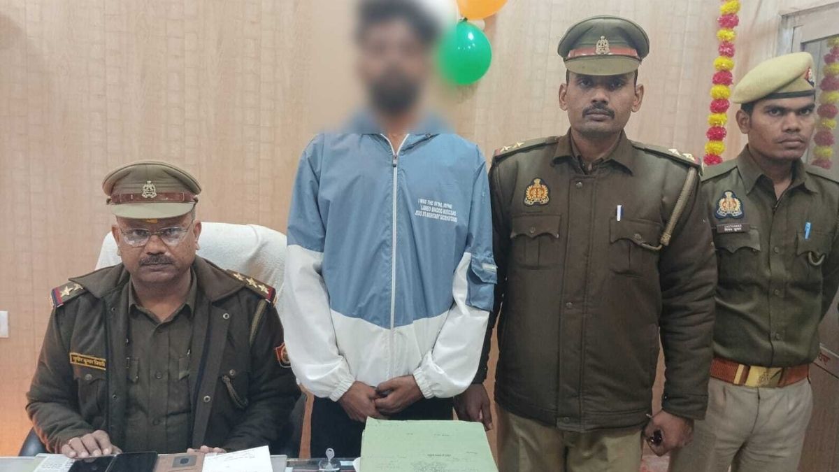 वाराणसी पुलिस की बड़ी कार्रवाई