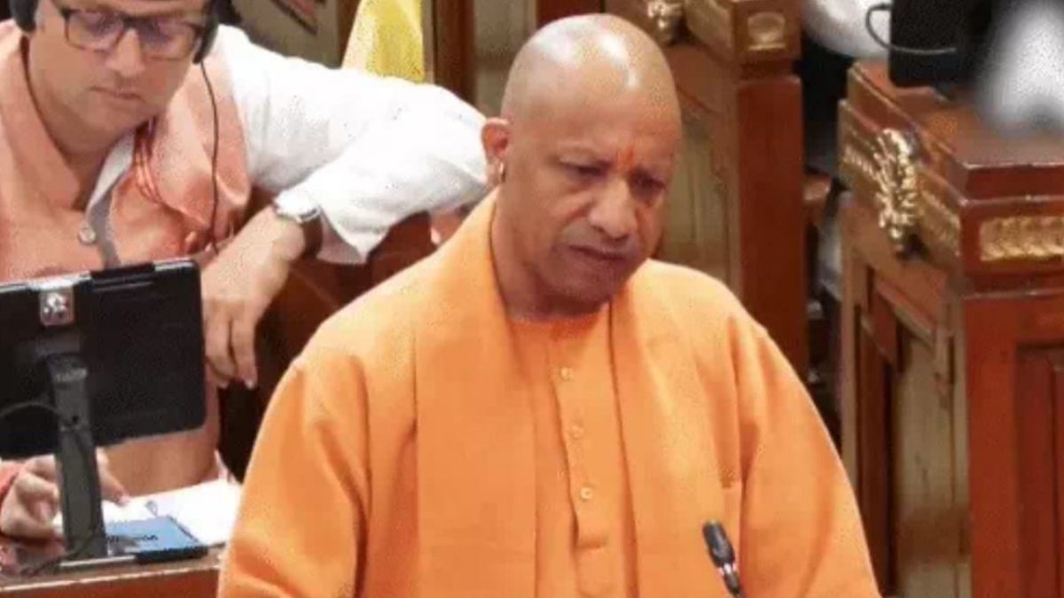 उत्तर प्रदेश की विधानसभा में आज माहौल तब गर्मा गया