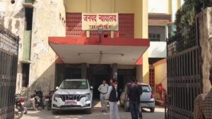 गाजीपुर दहेज हत्या मामले में अदालत ने पति और सास-ससुर को सुनाई कठोर कारावास की सजा।