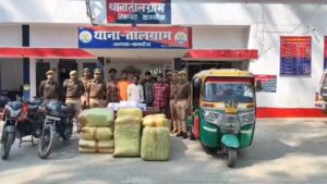 कन्नौज में 18 लाख की लूट के आरोप में गिरफ्तार बदमाश, उनके पास से बरामद लहंगा-चुनरी और ऑटो