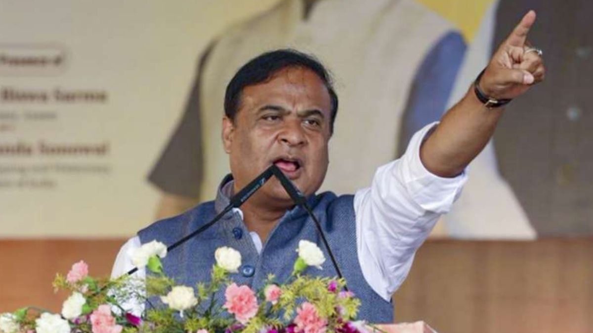 आपत्तिजनक इशारे पर असम में सियासी भूचाल