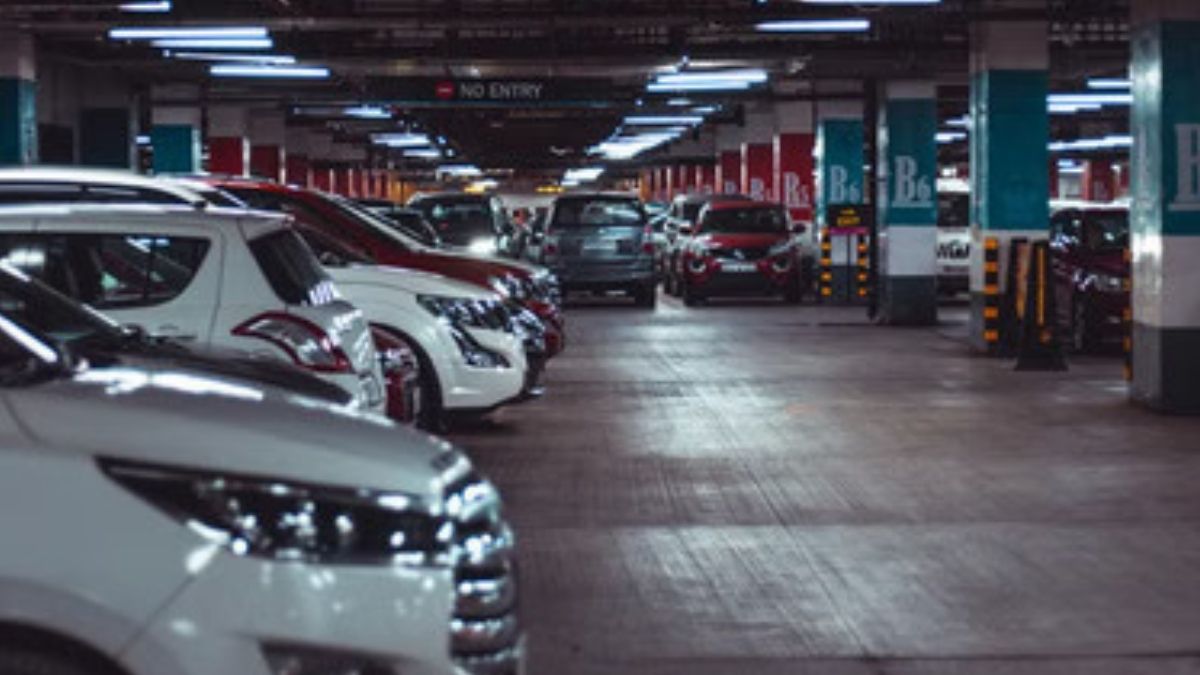 बढ़ते वाहनों और पार्किंग की समस्या से निजात