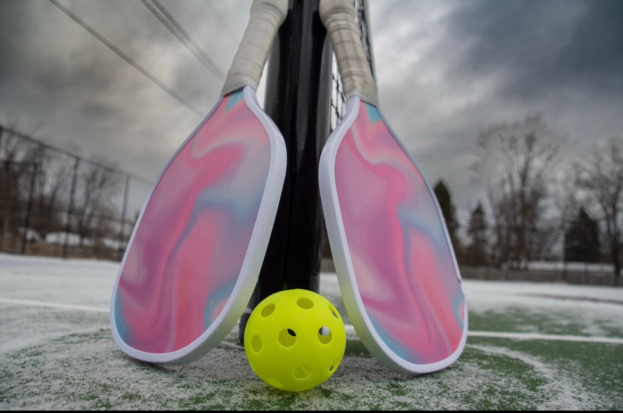 वाराणसी नगर निगम द्वारा सिगरा स्टेडियम में बन रहे पिकलबॉल कोर्ट और खेल का मैदान