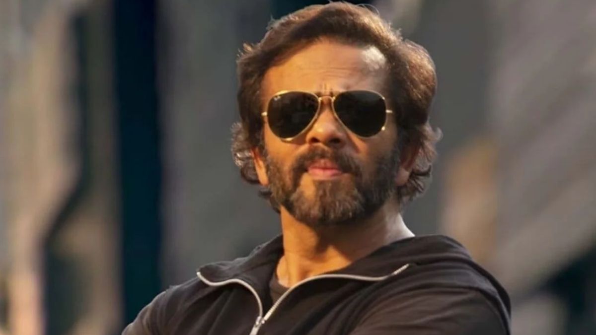 मुंबई में फिल्म निर्देशक रोहित शेट्टी