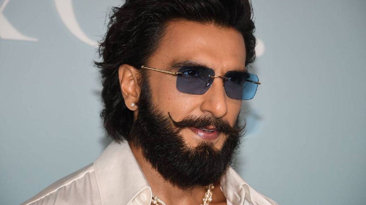 रणवीर सिंह को करोड़ों की धमकी