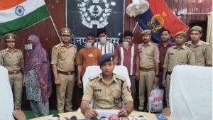 मैनपुरी सुल्तानपुर हत्याकांड में गिरफ्तार आरोपी और पुलिस द्वारा बरामद हथियार
