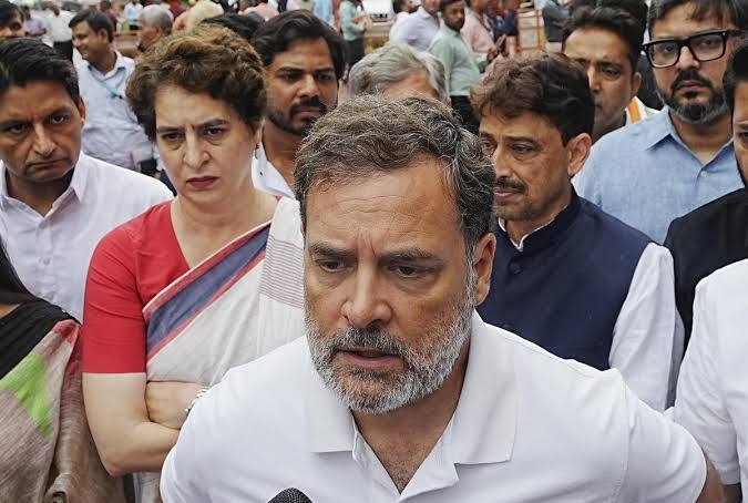 राहुल-अखिलेश