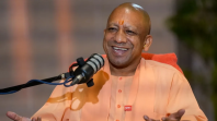 उत्तर प्रदेश के मजदूरों के लिए खुशखबरी, CM योगी ने बढ़ाई मजदूरी