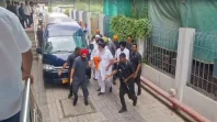 सुखबीर सिंह बादल पर कृपाण से हमला